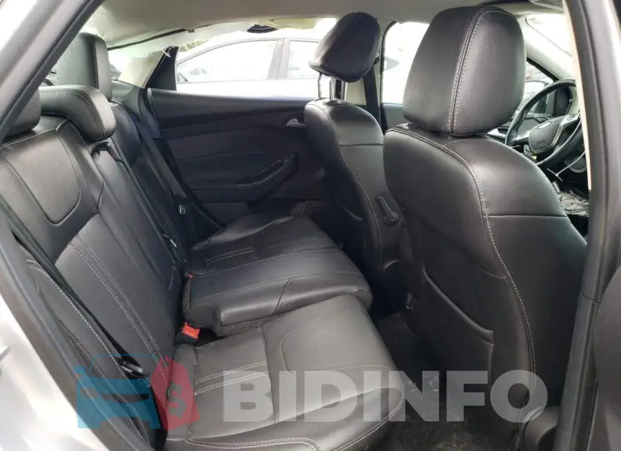 1FADP3J21EL243312 Photo# 10