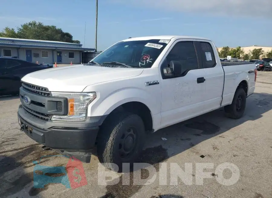 1FTFX1EG6JKD82364 Photo# 1
