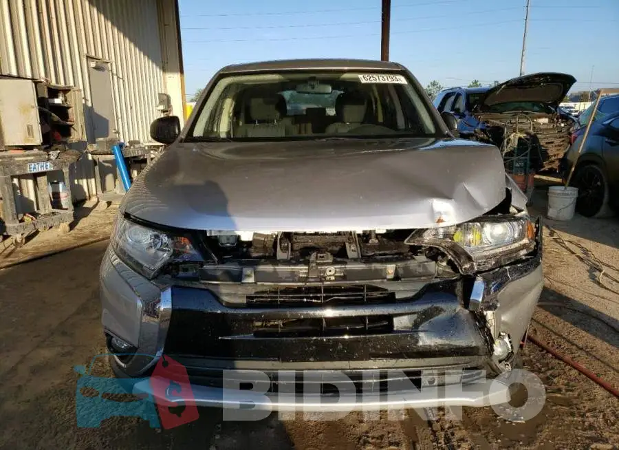 JA4AD2A37JZ056005 Photo# 5