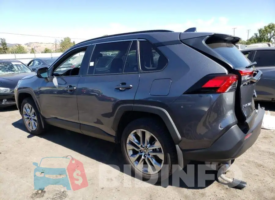 JTMC1RFV0PD105562 Photo# 2