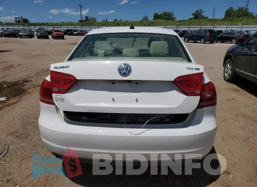 1VWBN7A3XEC070071 Photo# 6