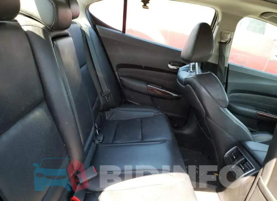 19UUB2F72FA010867 Photo# 10