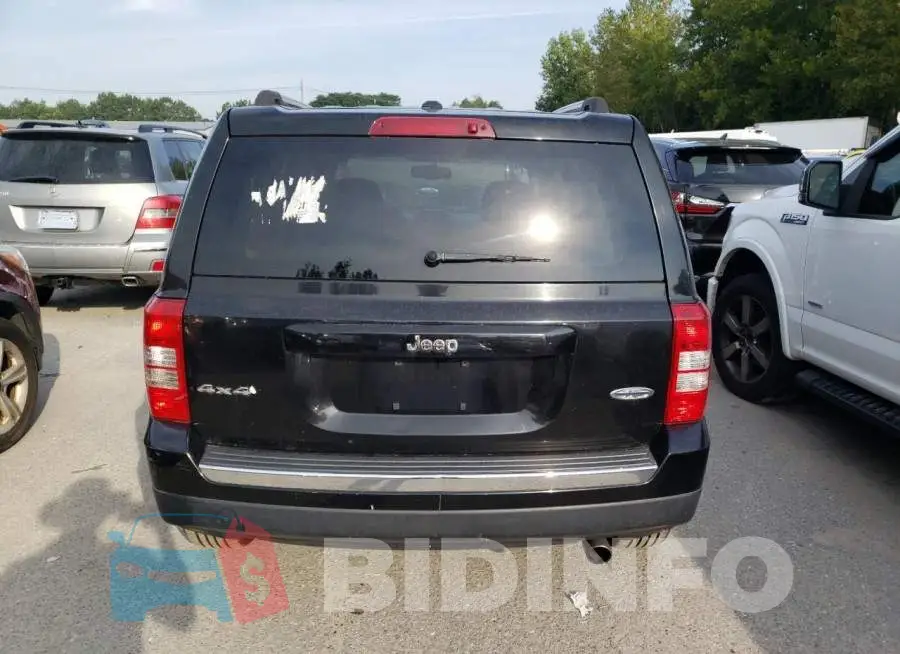 1C4NJRAB7GD510792 Photo# 6
