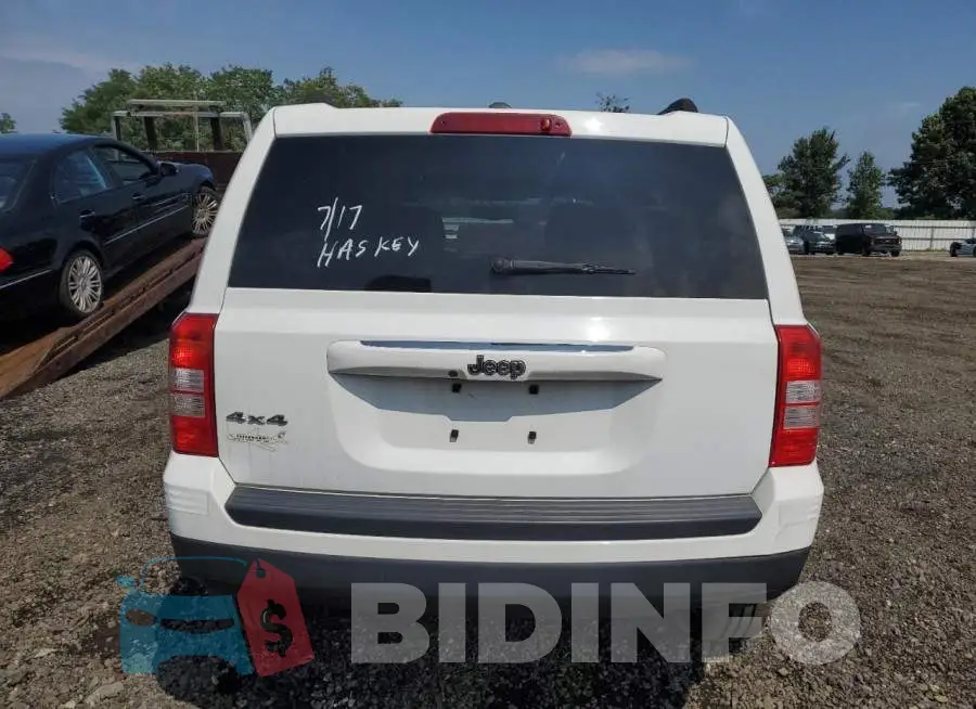 1C4NJRBB5GD755783 Photo# 6