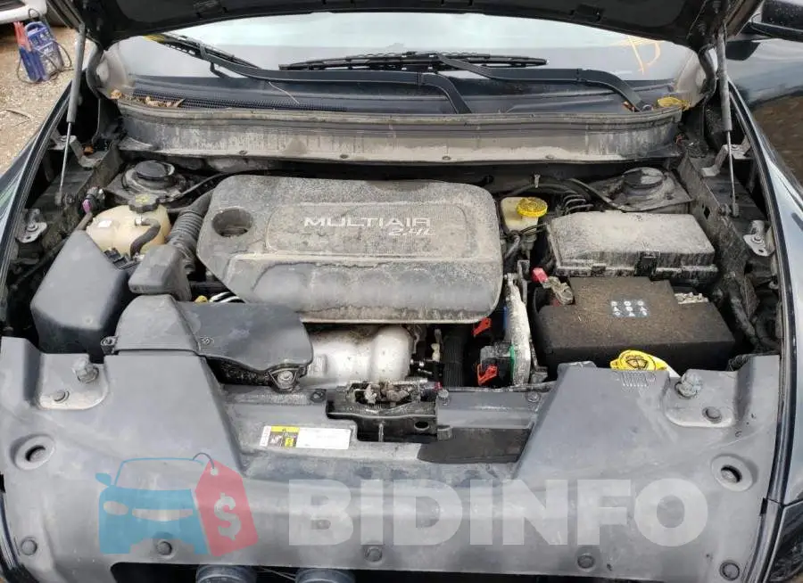1C4PJLCB4FW723155 Photo# 11