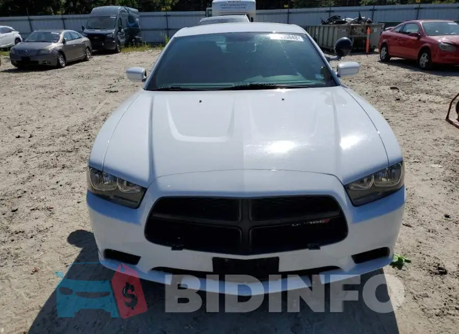 2C3CDXAG4EH368243 Photo# 5