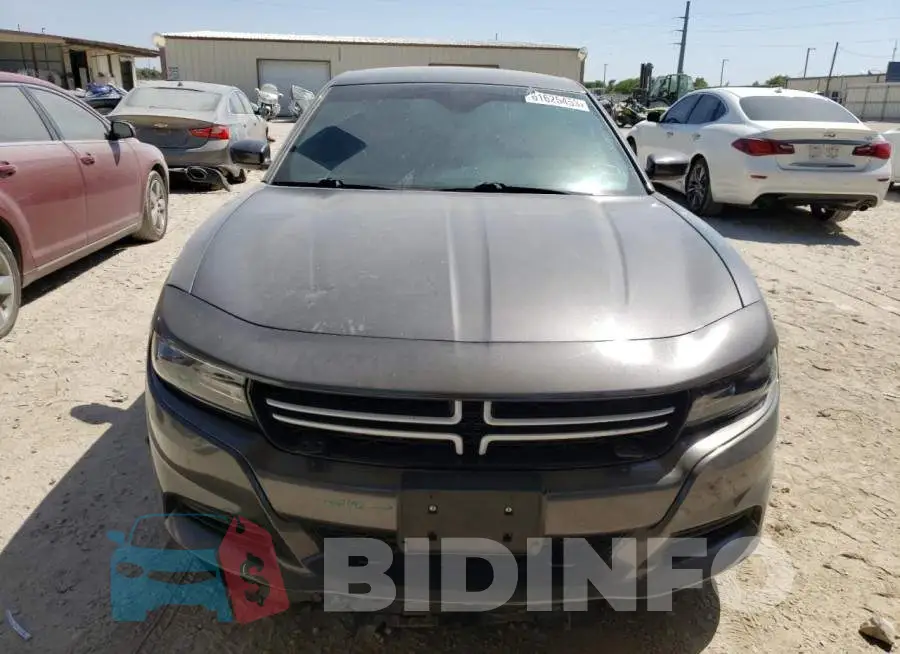2C3CDXBG9FH827105 Photo# 5
