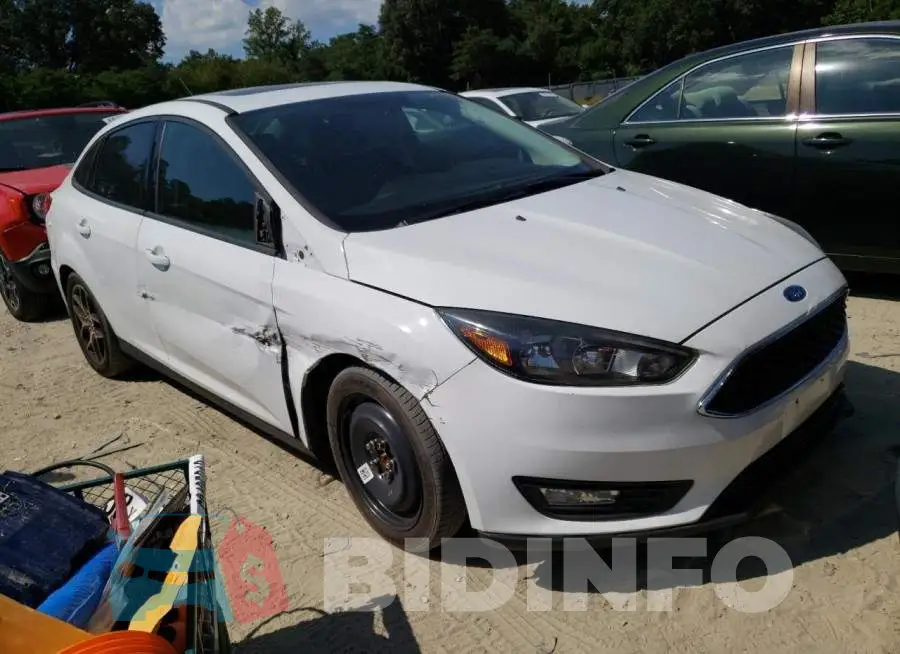 1FADP3H22HL289323 Photo# 4