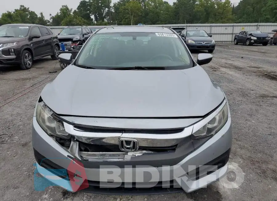 19XFC2F70GE225893 Photo# 5
