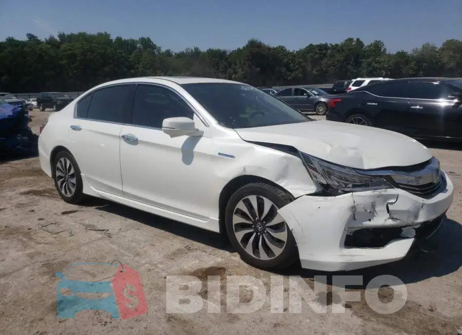 JHMCR6F70HC014936 Photo# 4