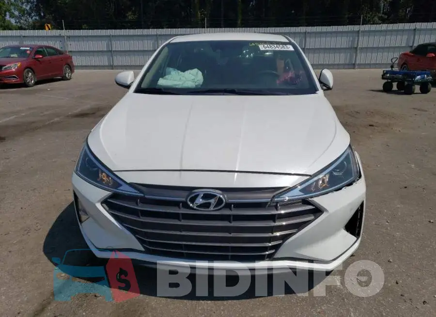 5NPD84LFXKH489059 Photo# 5