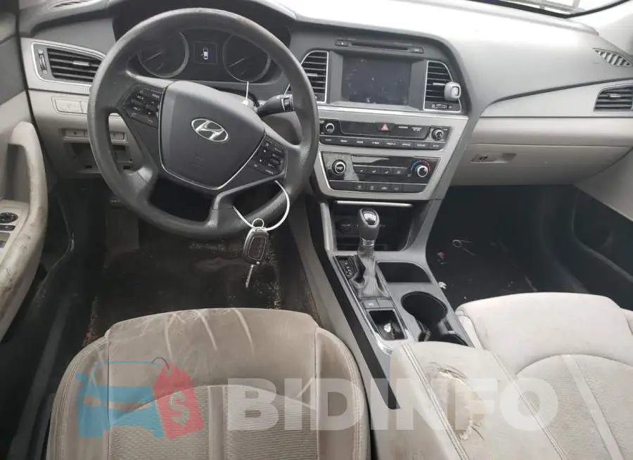 5NPE24AF0GH339333 Photo# 8