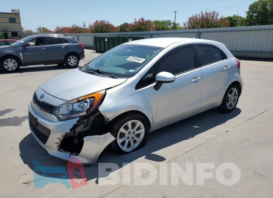 KNADM5A37G6668135 Photo# 1