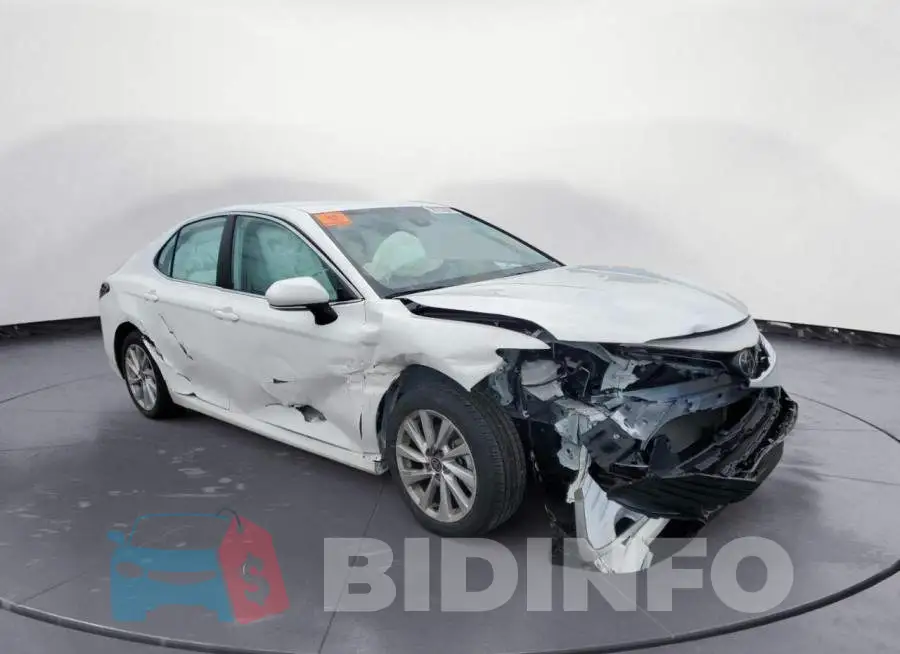4T1C11AK2PU802080 Photo# 4