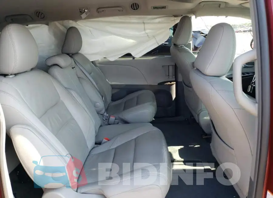 5TDYK3DCXFS686170 Photo# 11