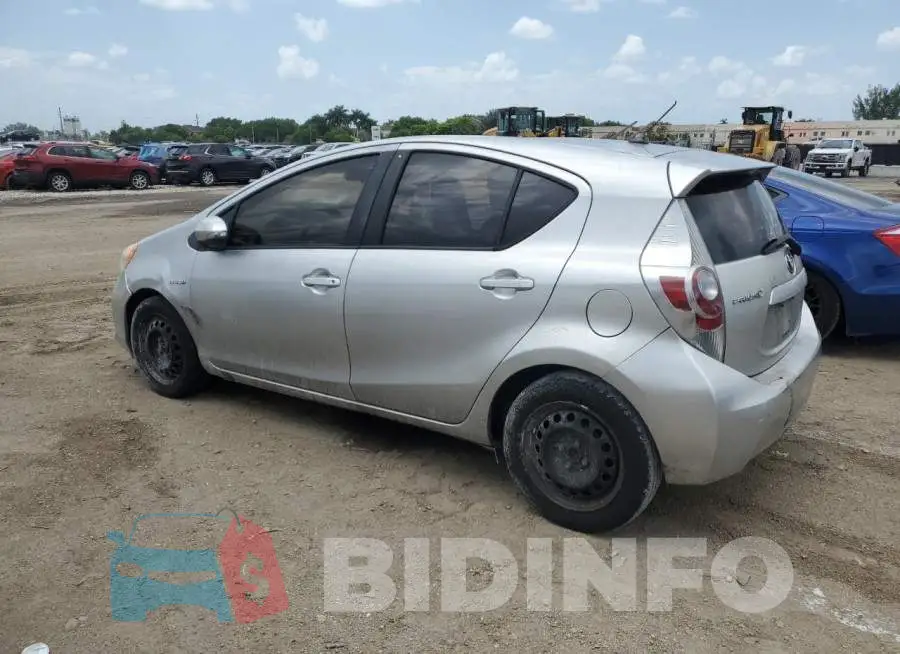 JTDKDTB32E1563672 Photo# 2