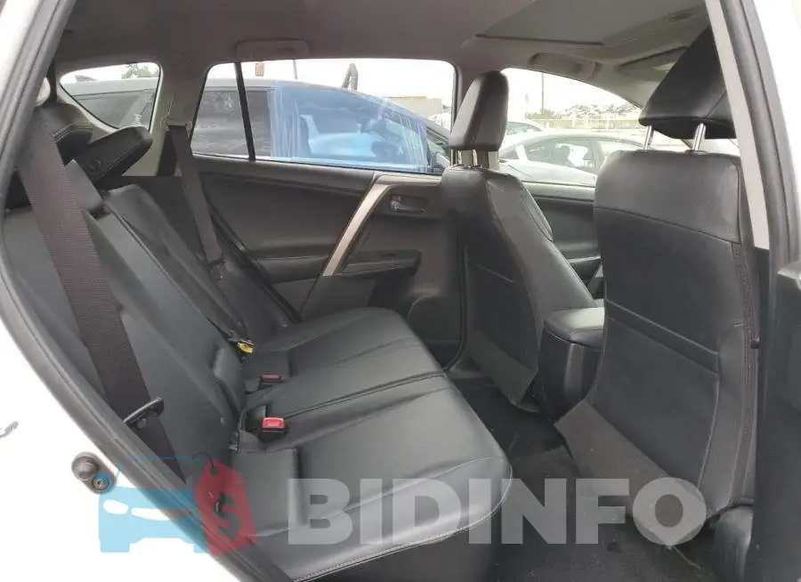 JTMDFREV4FD135024 Photo# 11