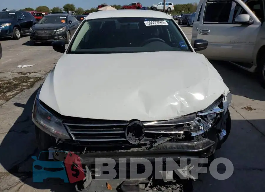 3VW267AJ8GM415952 Photo# 5