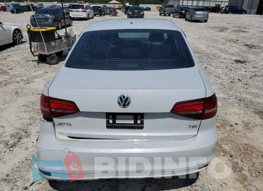 3VW2B7AJ3HM329039 Photo# 6