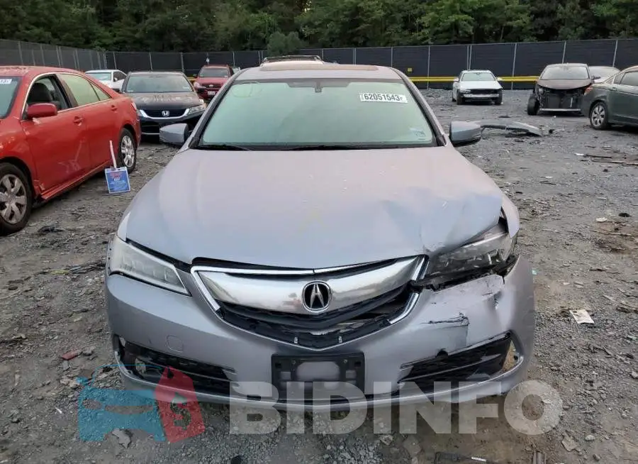 19UUB1F35GA012279 Photo# 5