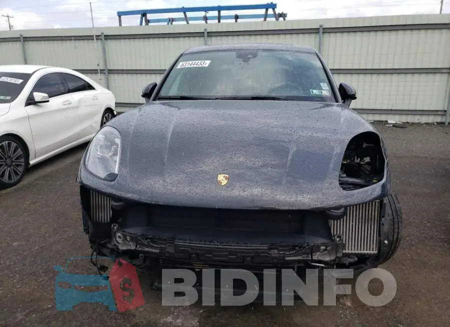 WP1AB2A58JLB40039 Photo# 5