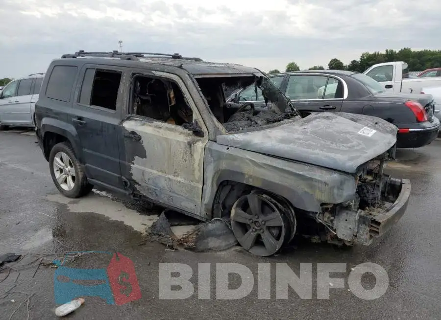 1C4NJRFB5ED742555 Photo# 4
