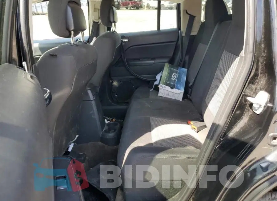1C4NJRFB7ED734280 Photo# 11
