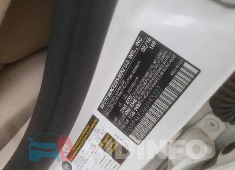 55SWF4KB5GU143227 Photo# 14