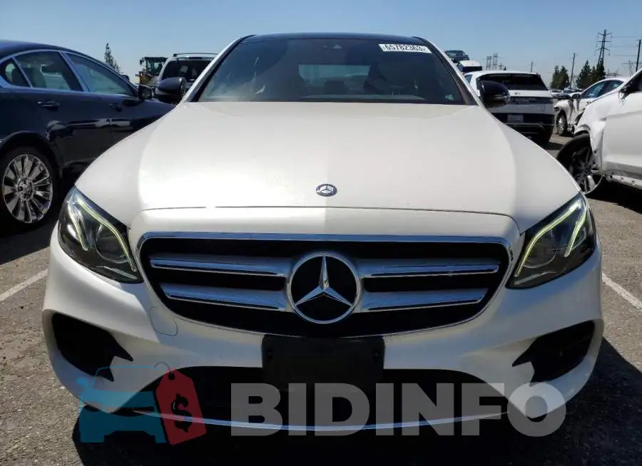 WDDZF4JBXHA164901 Photo# 5