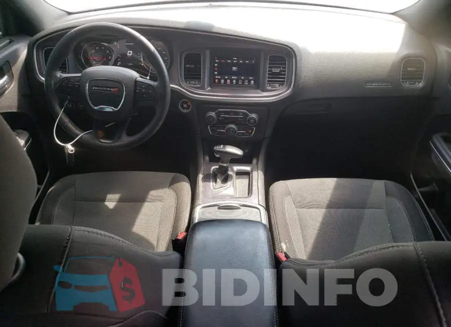 2C3CDXBG5JH173986 Photo# 8