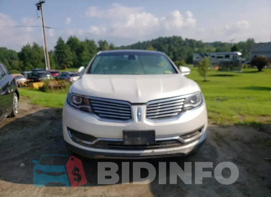 2LMTJ8LR3GBL60181 Photo# 5