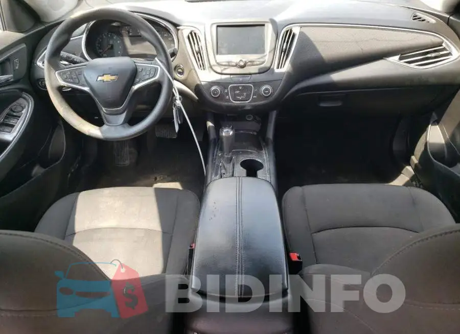 1G1ZD5ST5JF197108 Photo# 8