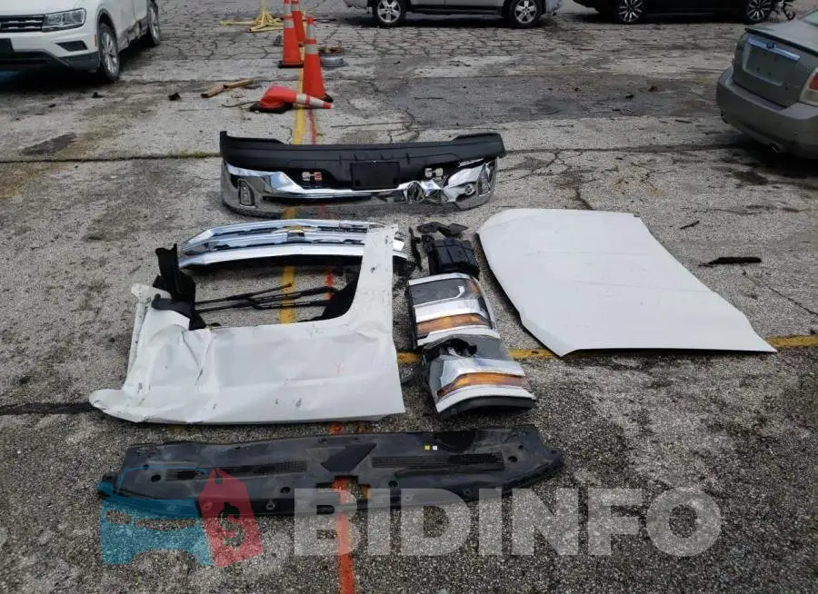 3GCUKREC7GG162846 Photo# 12