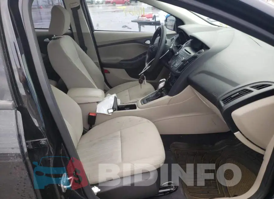 1FADP3F20GL204965 Photo# 5