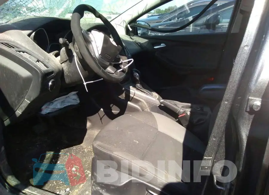 1FADP3F2XEL247125 Photo# 7