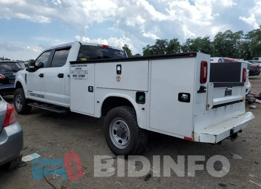 1FD8W3FT9JEC82160 Photo# 2