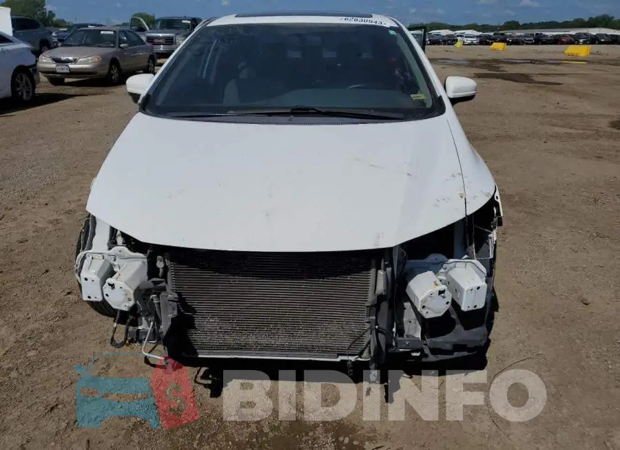 19XFB2F82FE017542 Photo# 5