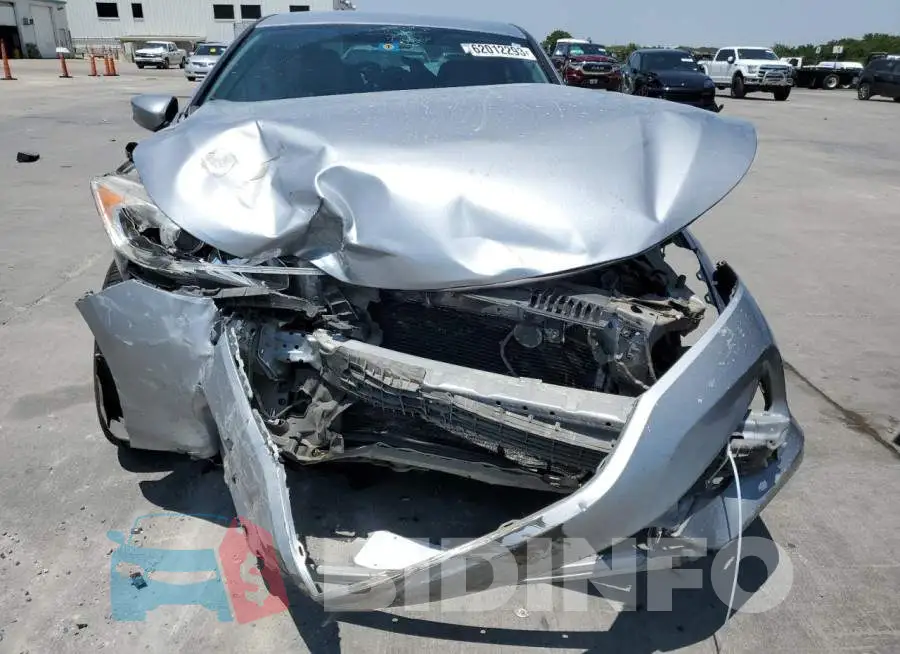 1HGCR2F32HA165152 Photo# 11