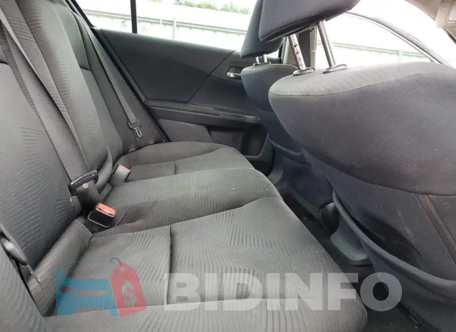 1HGCR2F37HA162182 Photo# 10