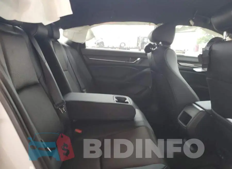 1HGCV1F33LA044211 Photo# 10