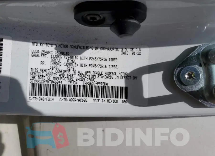 3TYAX5GN7NT046044 Photo# 12