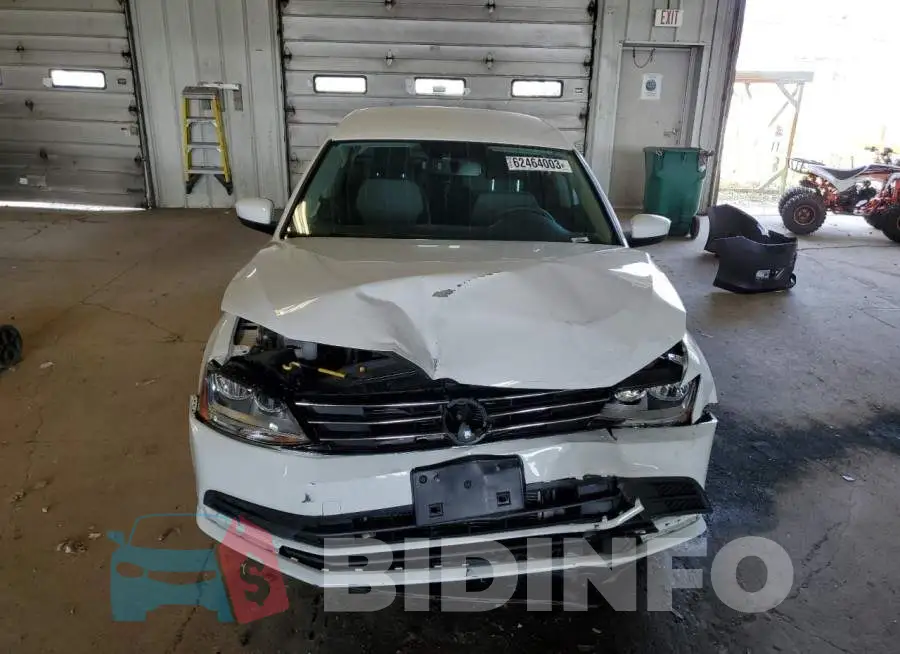3VW167AJ1HM323725 Photo# 5