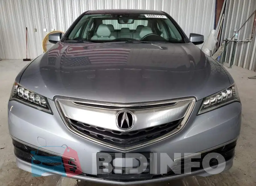 19UUB2F51FA017839 Photo# 5