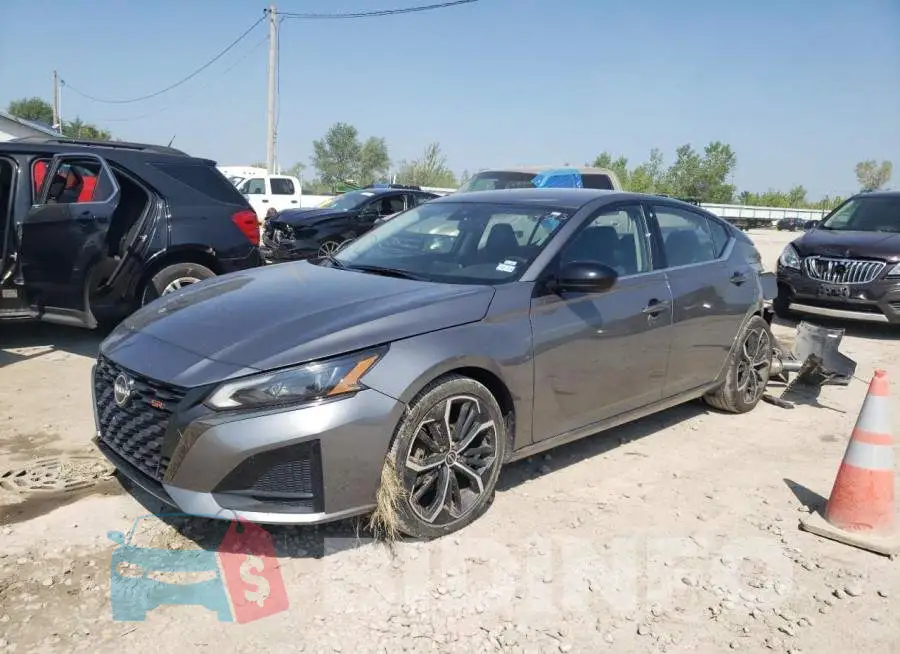 1N4BL4CV4PN324702 Photo# 1