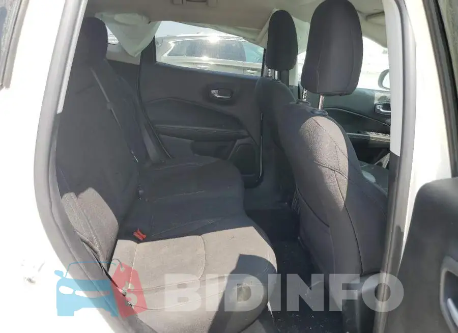3C4NJDAB3LT210075 Photo# 10