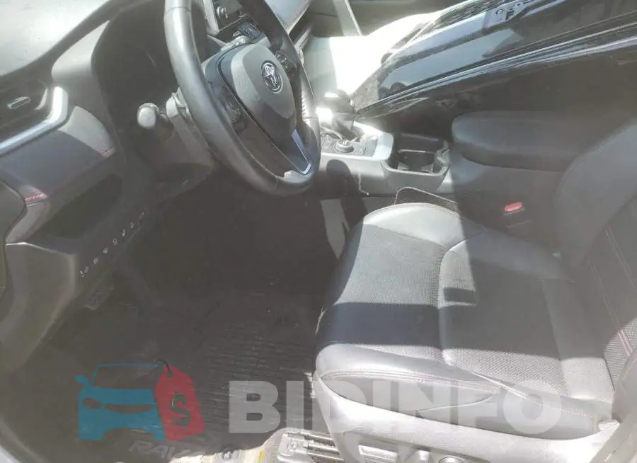 JTMFB3FV2MD010732 Photo# 7