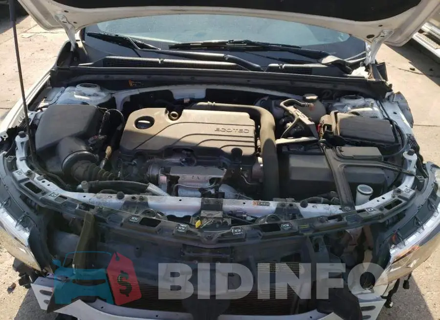 1G1ZD5ST6JF202400 Photo# 11