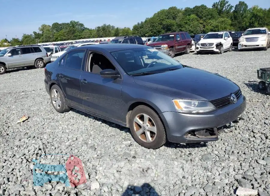 3VW1K7AJ0EM323478 Photo# 4