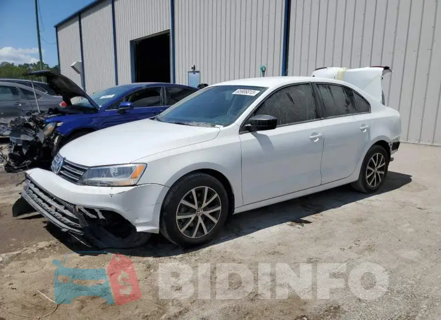 3VWD67AJ0GM388142 Photo# 1