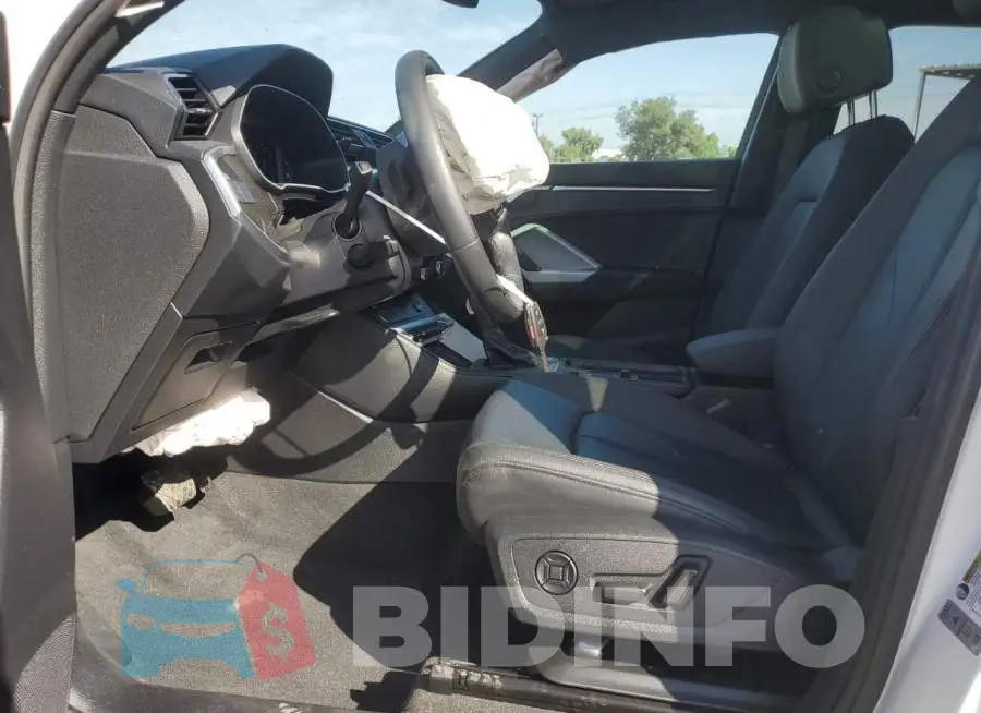 WA1DECF36N1098047 Photo# 7